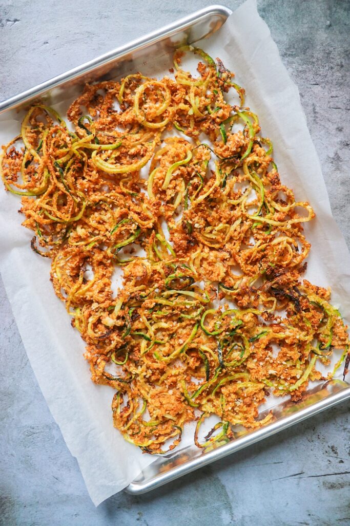 Seasoned Zucchini Curly Fries (low-guilt baked zoodles recipe)