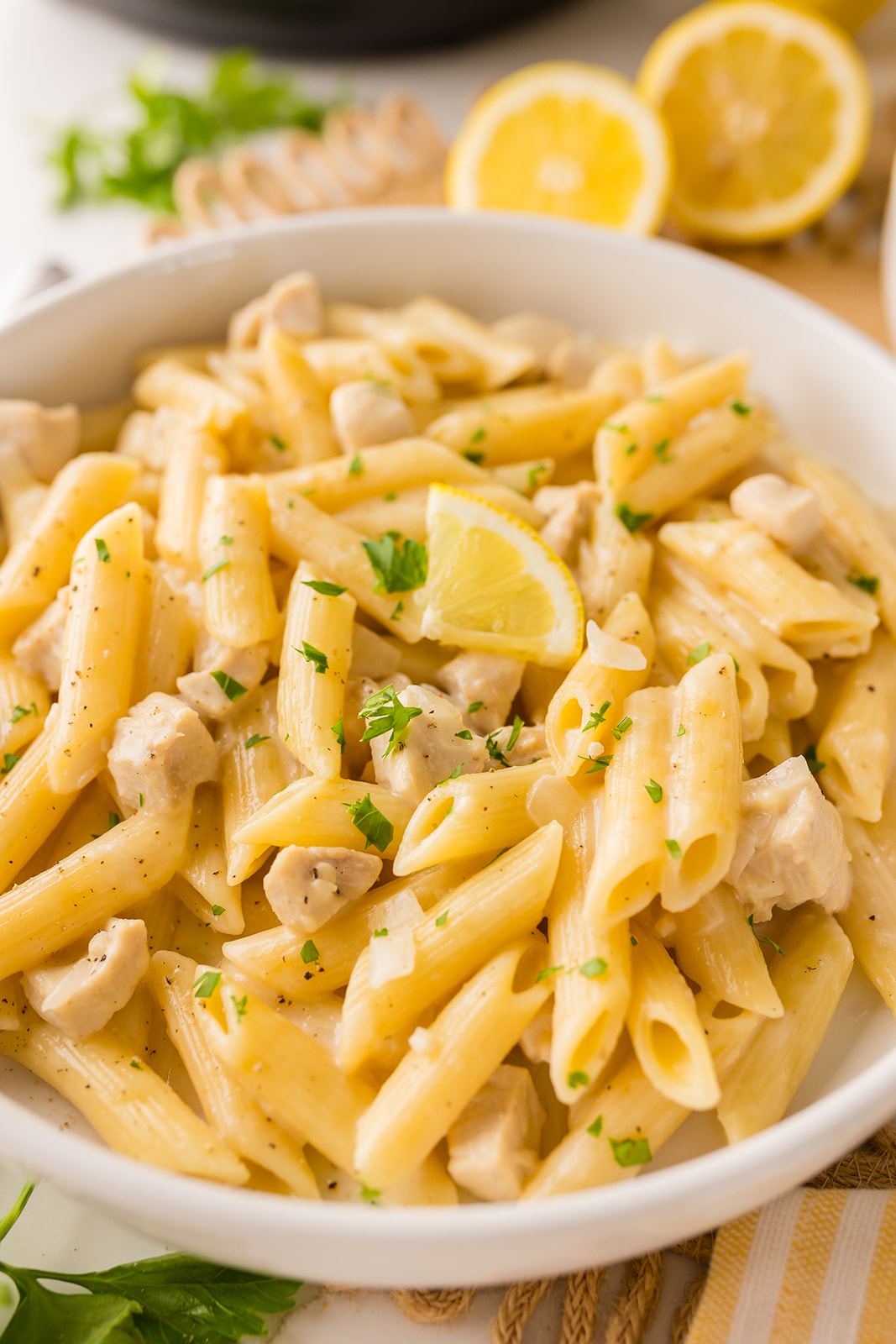 pressure cooker pasta recipes: Instant Pot Lemon Chicken Pasta