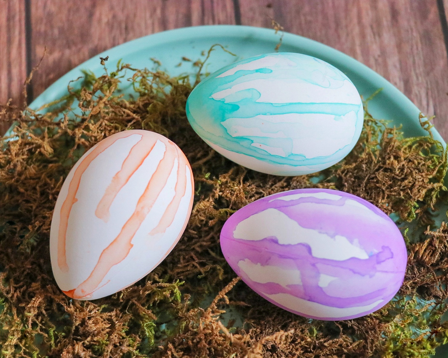 fabulous easter eggs: water color drip easter eggs designs