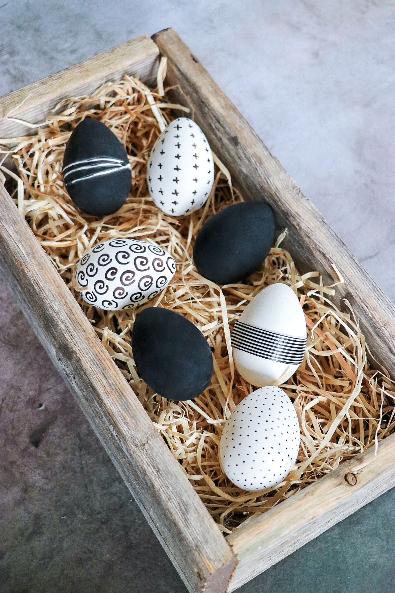beautiful easter eggs ideas: black and white easter eggs decorations