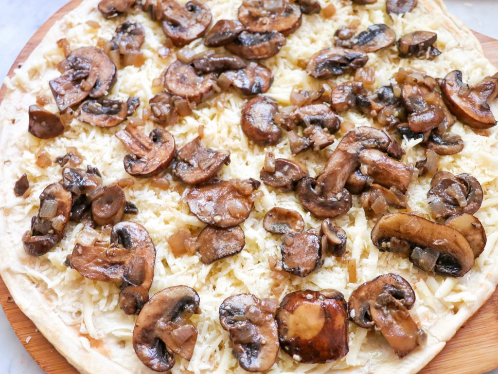 prosciutto mushroom pizza recipe