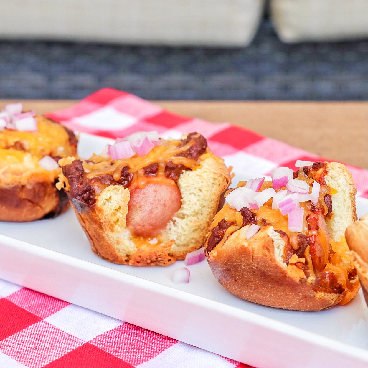 Chili Cheese Dog Bites (oven-baked mini chili dogs)