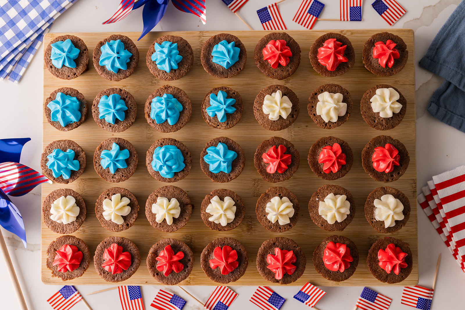 4th of July snacks: Patriotic red, white, and blue brownies