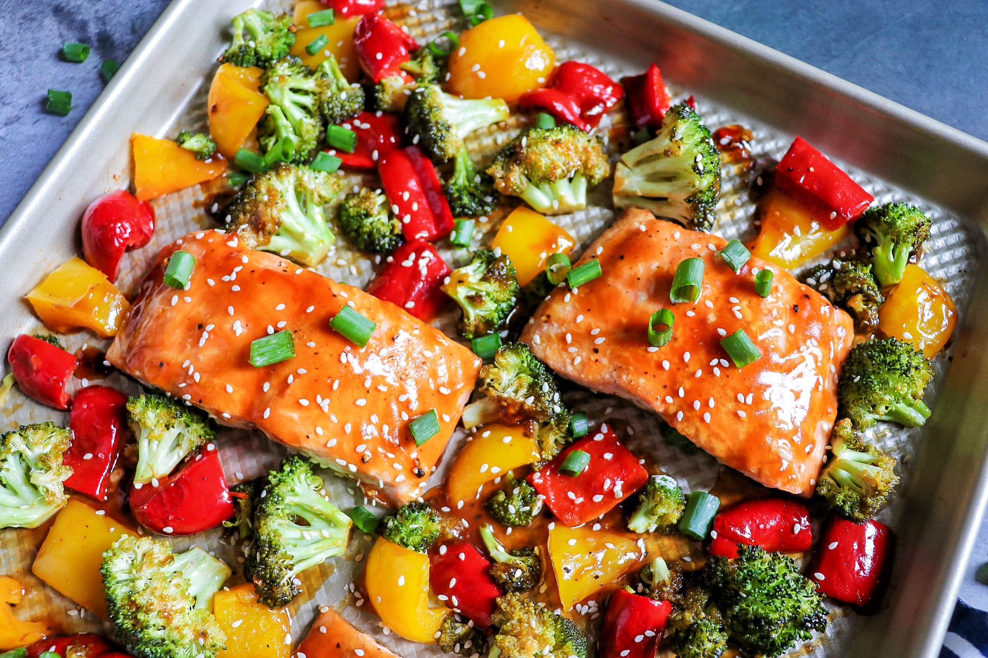 sheet pan salmon and veggies
