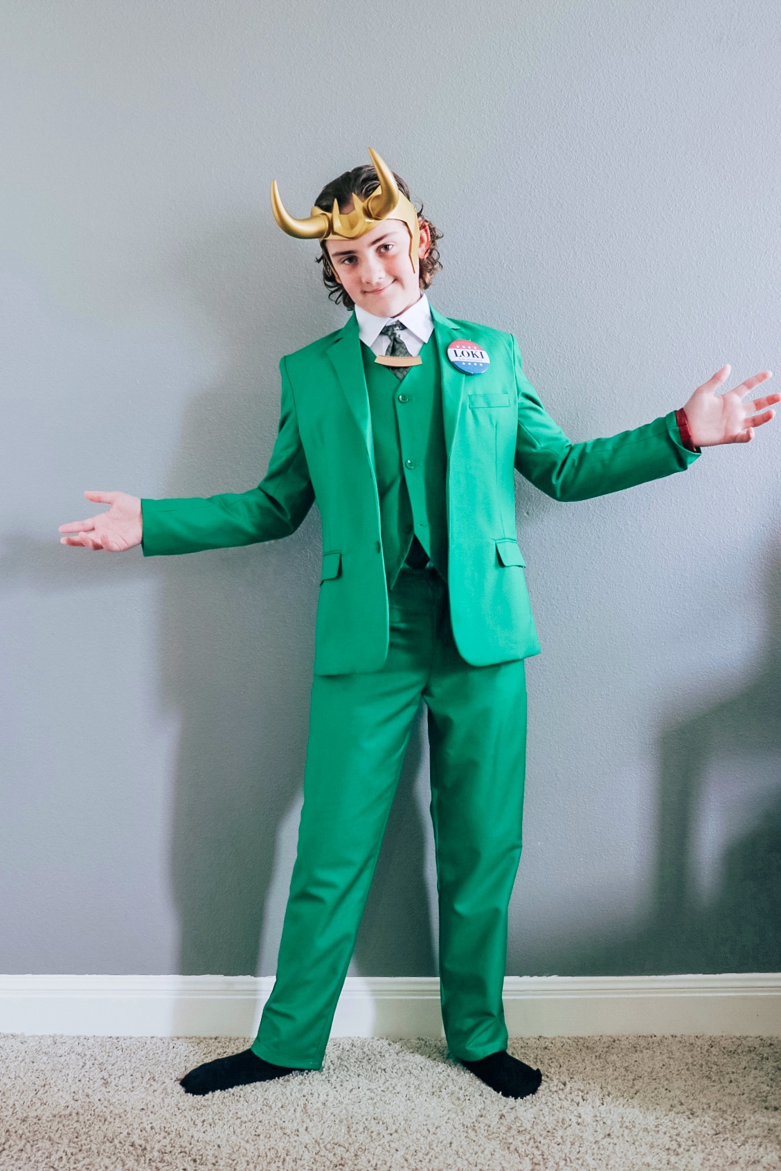 President Loki costume (Loki variant cosplay)