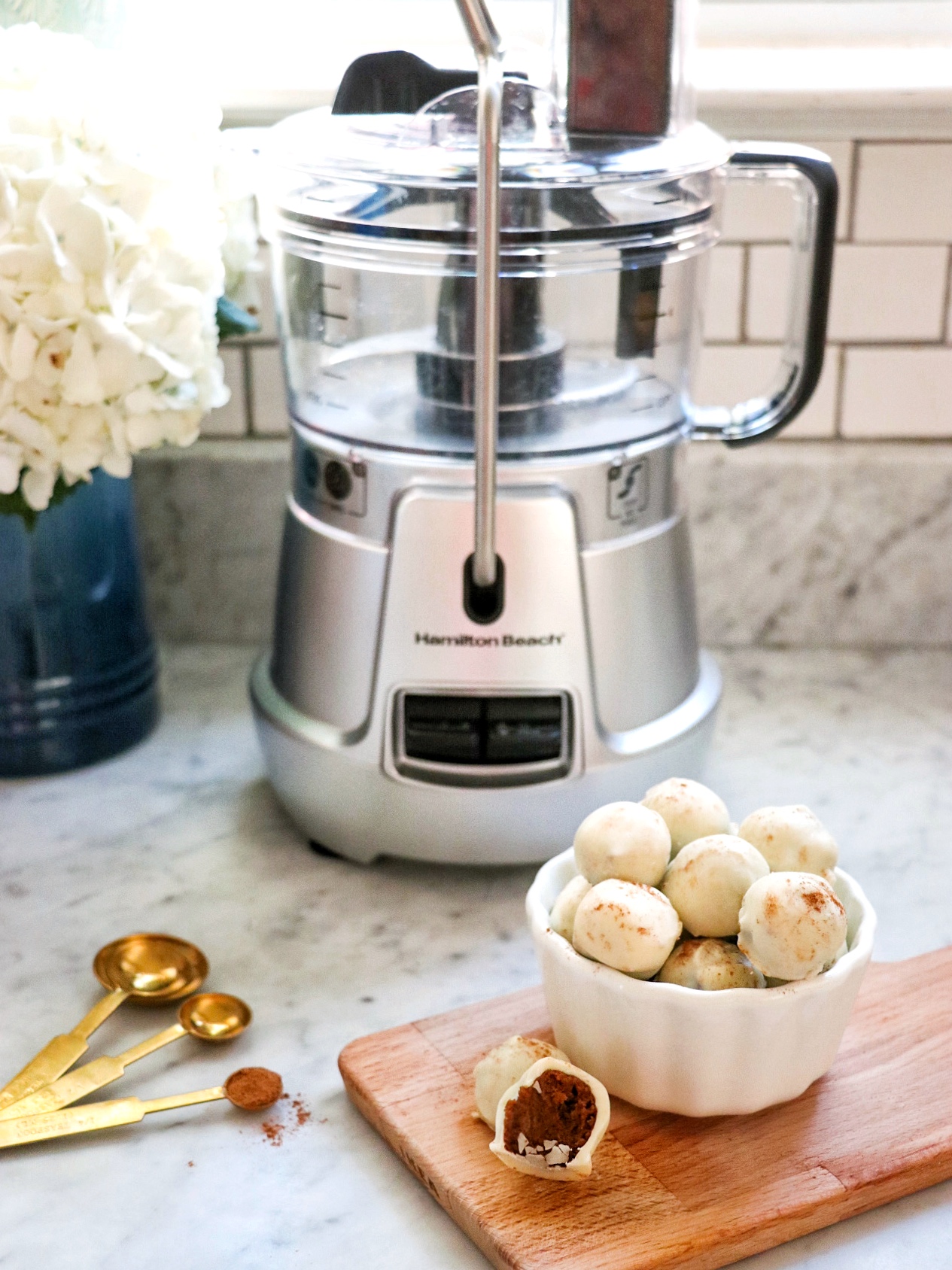 How to make pumpkin spice truffles with the The Hamilton Beach 8-Cup Stack & Snap Food Processor