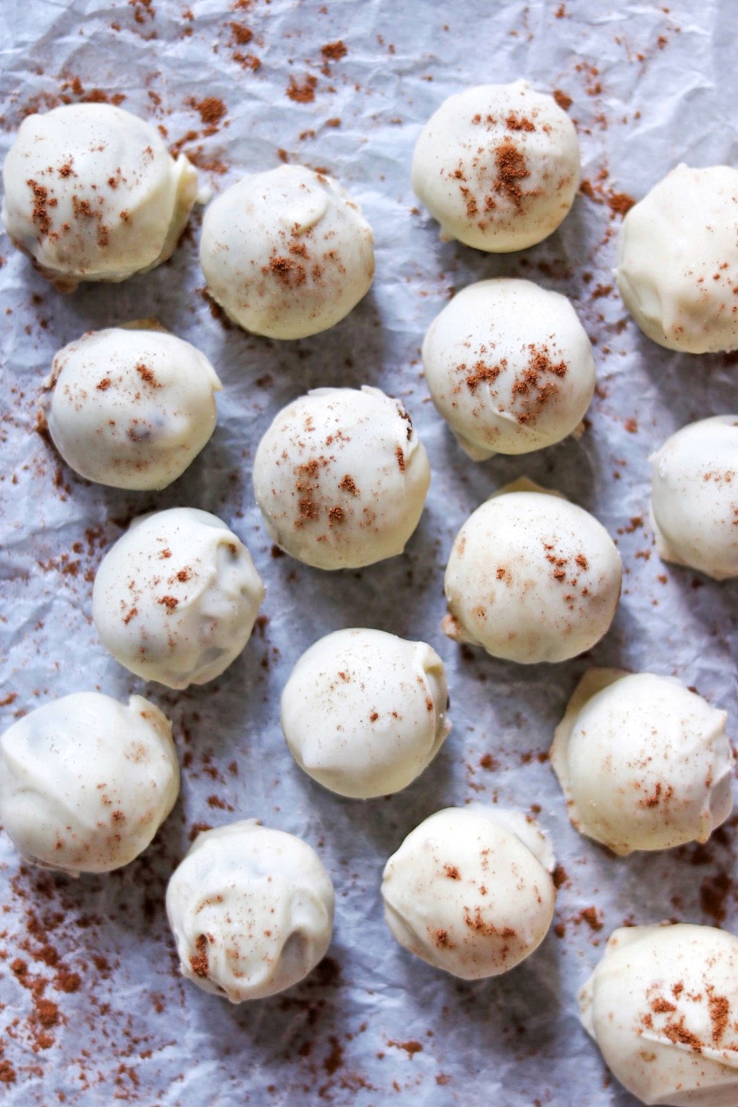 Pumpkin Spice Truffles (no-bake pumpkin truffle recipe)
