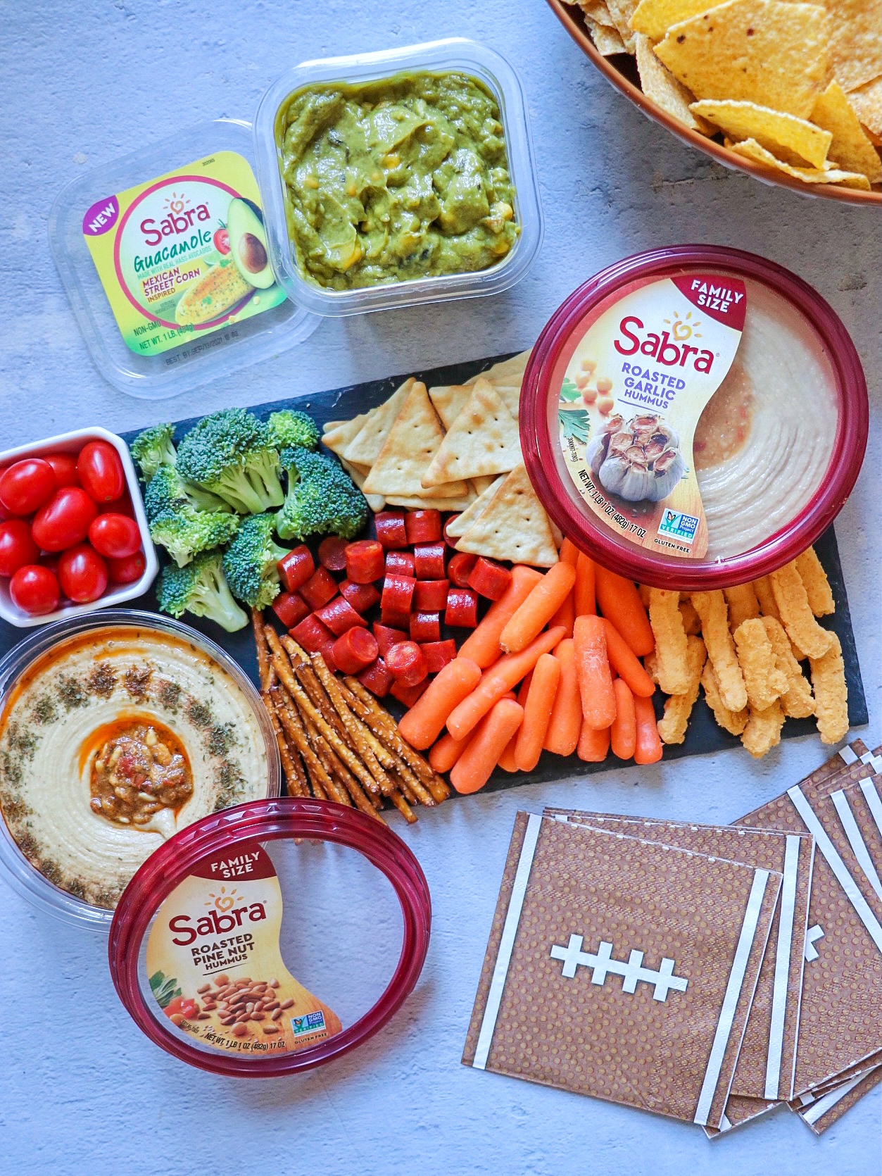 What to Eat with Hummus: Pairings for an Epic Hummus Snack Board - Fab ...