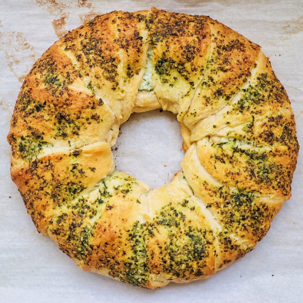 Cheesy Pesto Wreath (crescent roll wreath recipe)