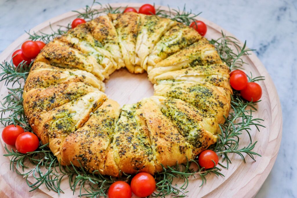 Cheesy Pesto Wreath (crescent roll wreath recipe)