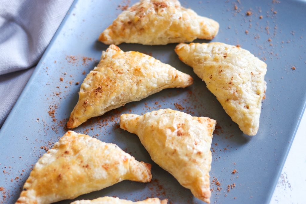 Fall Spiced Mini Apple-Cream Cheese Turnovers (apple cream cheese puff pastry)