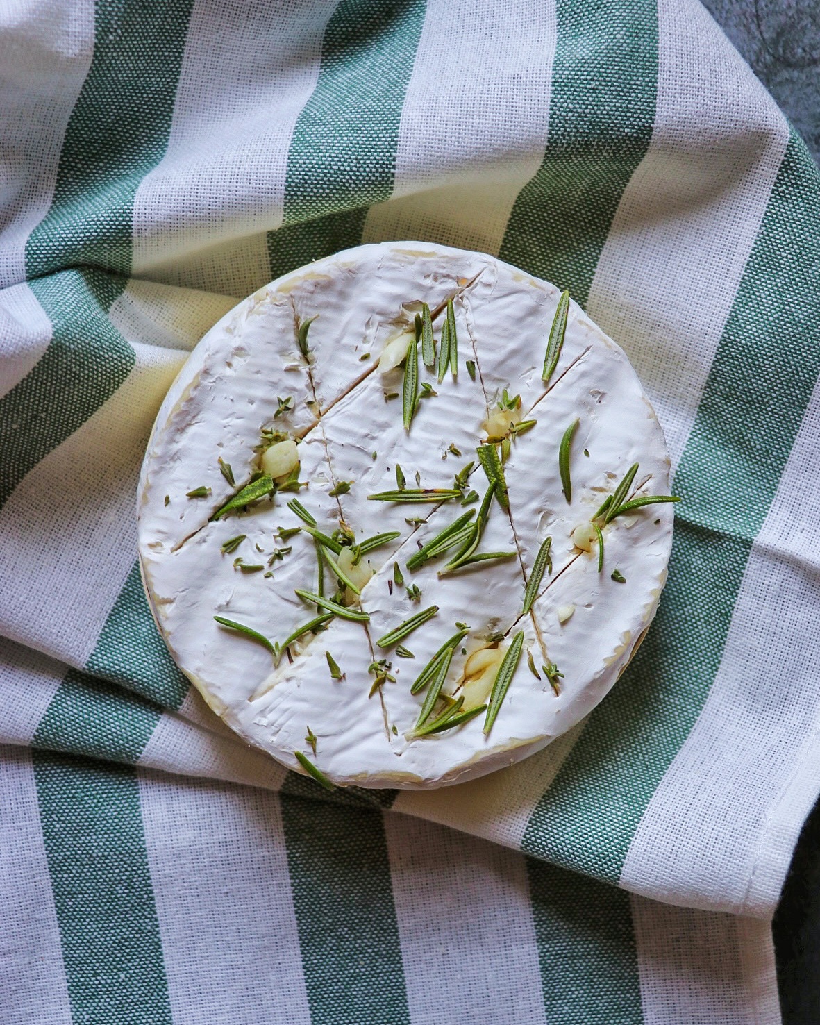 Camembert baked in the box