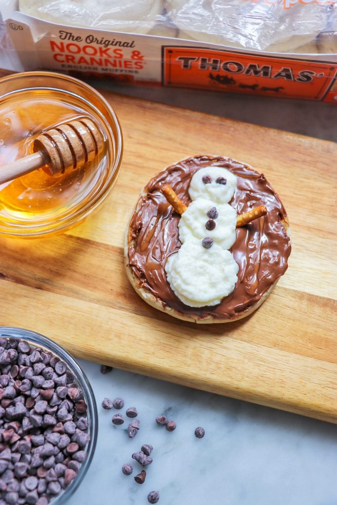 Honey-Ricotta English Muffin Snowman (Christmas breakfast ideas for kids)