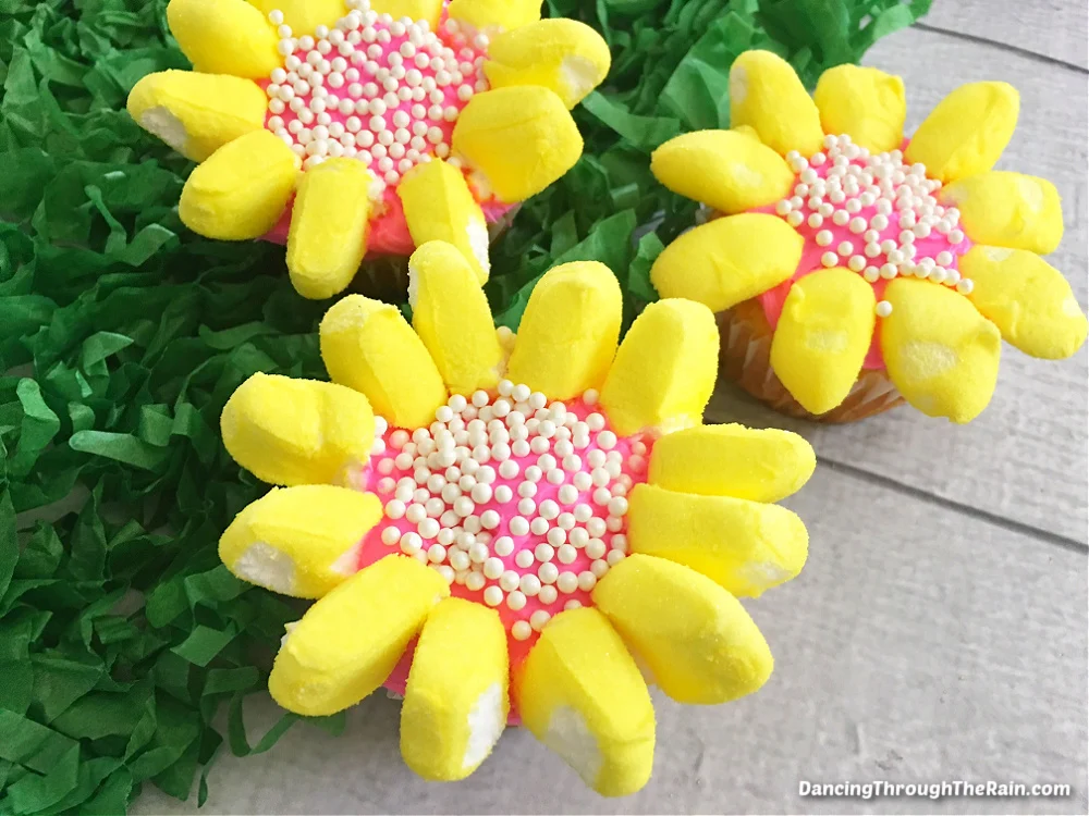 spring cupcake ideas: easy sunflower cupcakes made from peeps