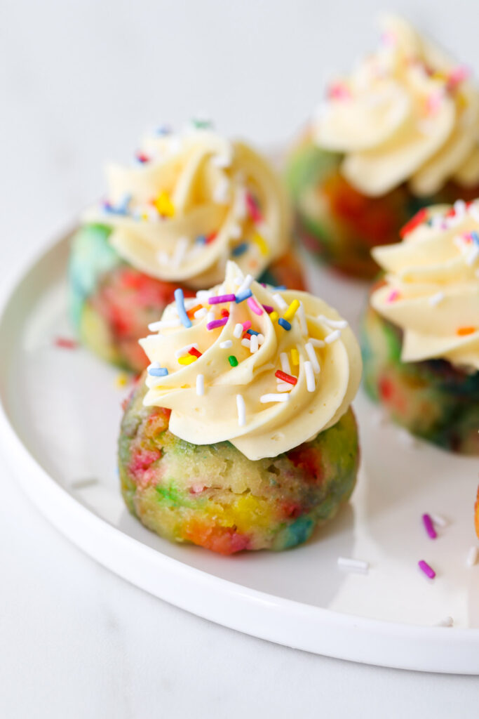 Instant Pot Mini Funfetti Cupcakes (30-minute Instant Pot cupcake recipe)