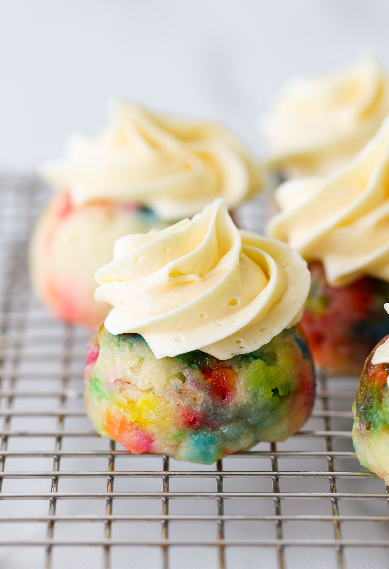 mini funfetti cupcakes