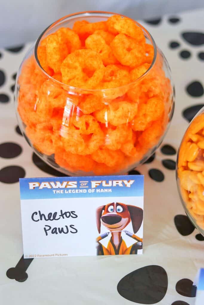 Goldfish Crackers and Cheetos Paws served in fishbowls for dog and cat party