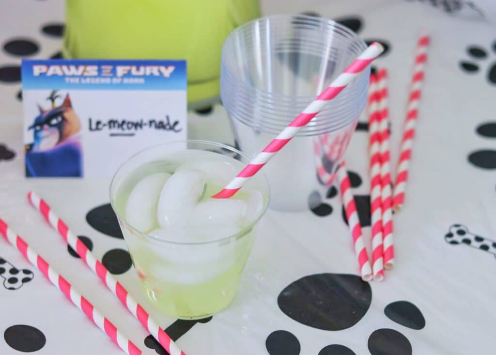 cat and dog themed party drinks: Le-MEOW-nade