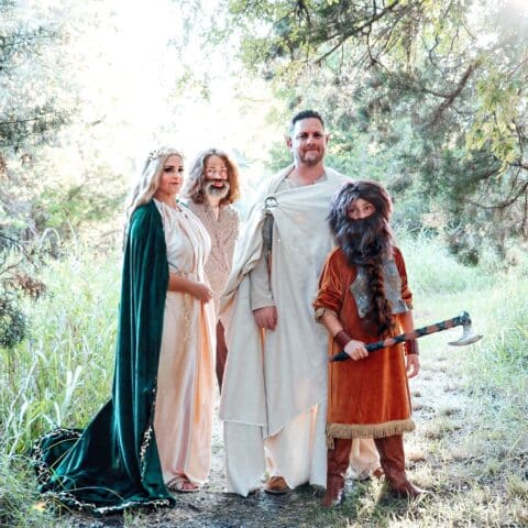 DIY The Lord of The Rings: The Rings of Power Family Costumes (Galadriel, Elrond, Durin, The Stranger)