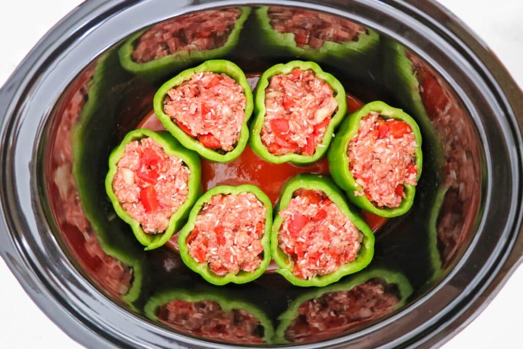 stuffed peppers with uncooked rice and meat 