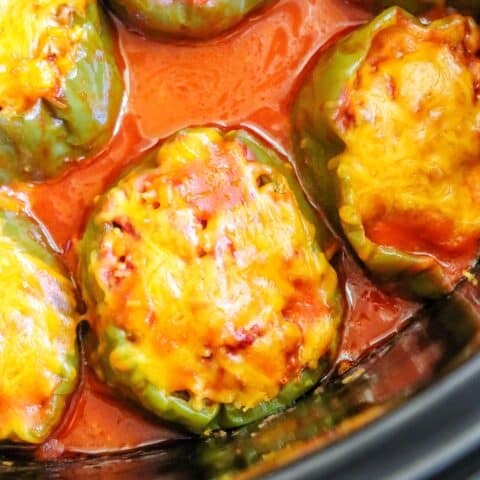 Slow Cooker Stuffed Bell Peppers (stuffed peppers with uncooked rice and ground beef)