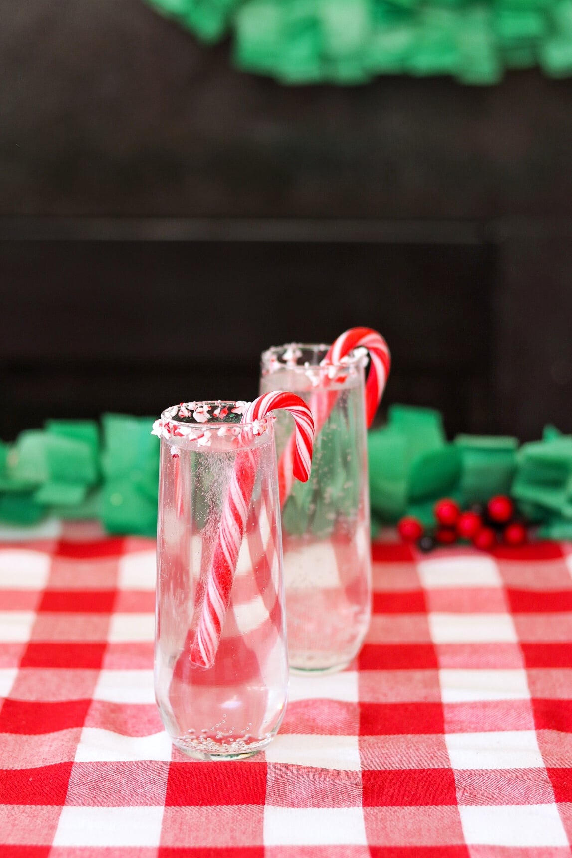 Christmas movie night ideas: Candy Cane Mocktail