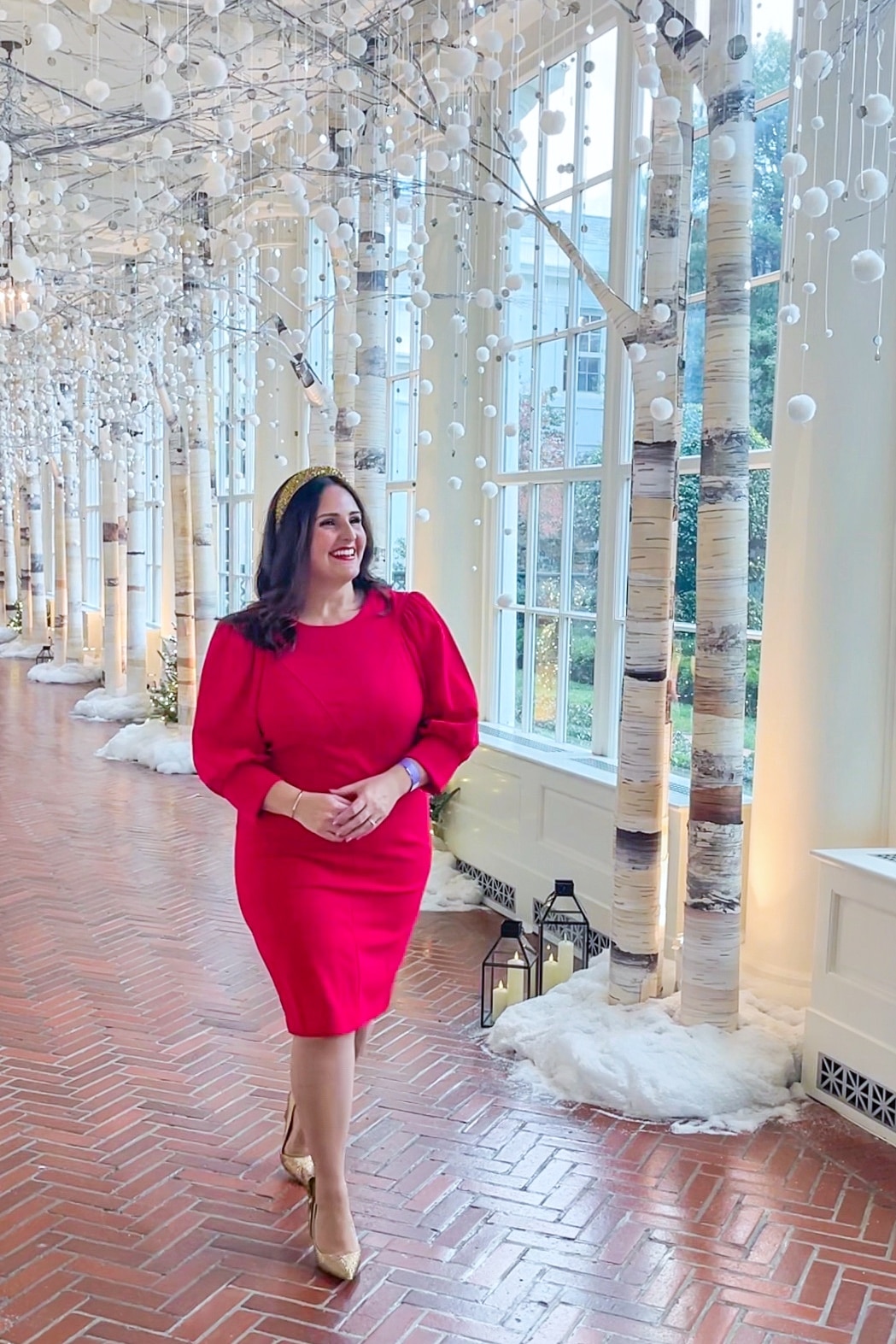 Ramona Cruz-Peters of Fab Everyday at First Lady Dr. Jill Biden's reception revealing the 2022 White House holiday decorations