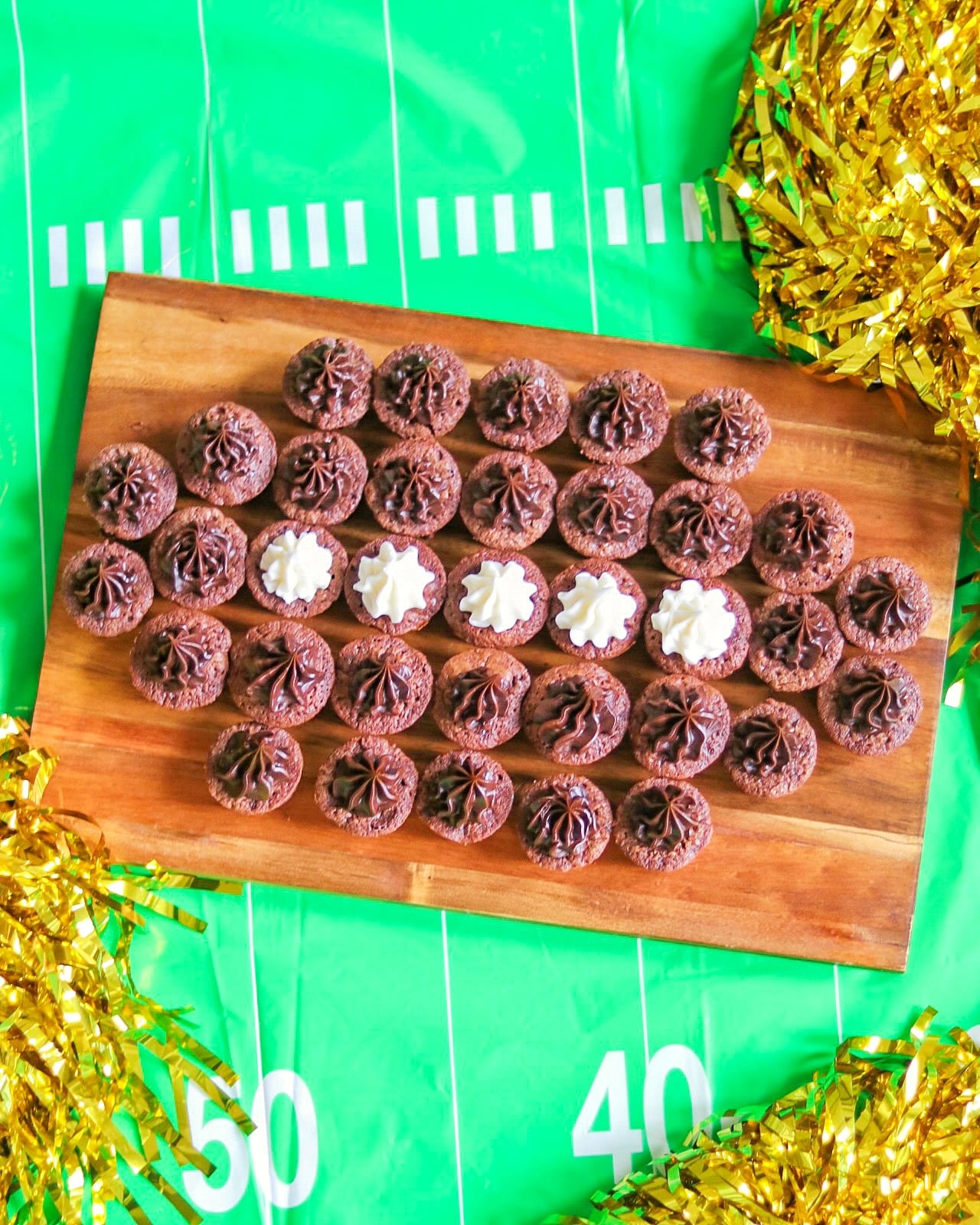 how to bake brownie bites (football game day brownies)