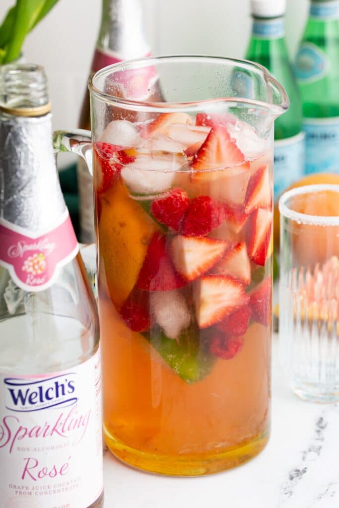 non alcoholic drinks from Spain: Rosé Sangria Mocktail