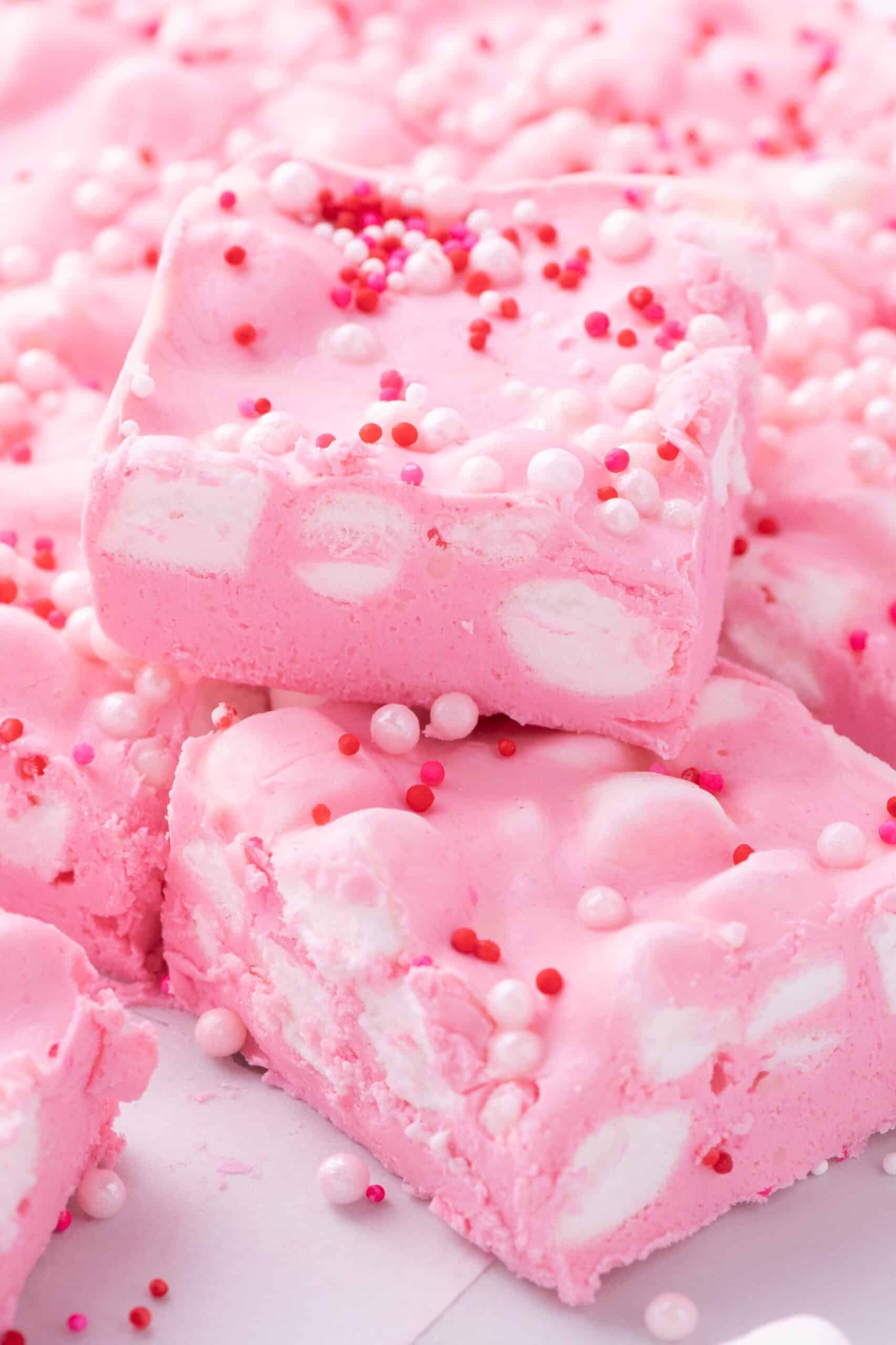 Bubblegum Fudge (Barbie party food ideas)