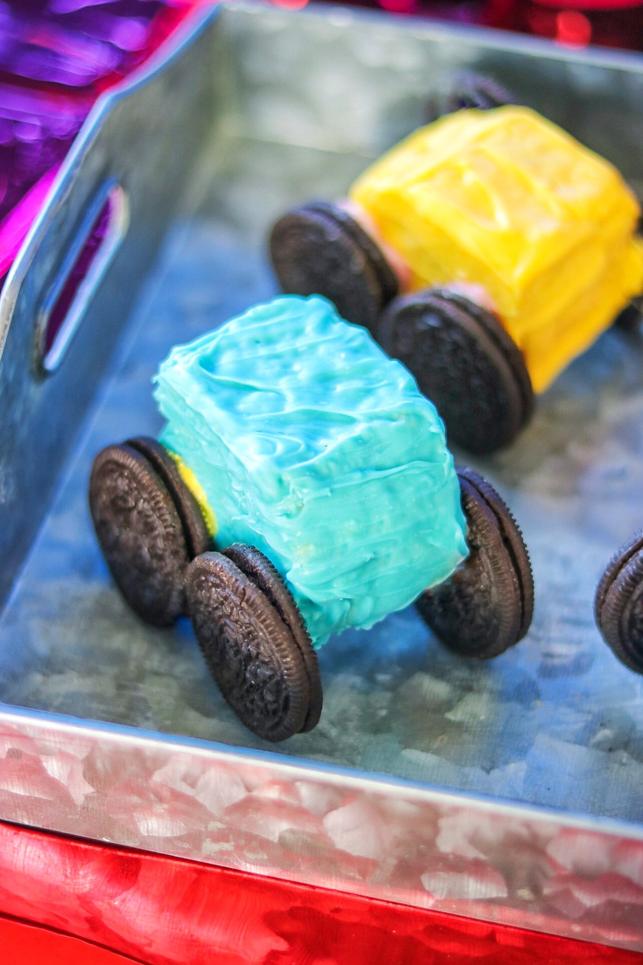 Transformers themed food: Mirage and Bumblebee Rice Krispies Treats