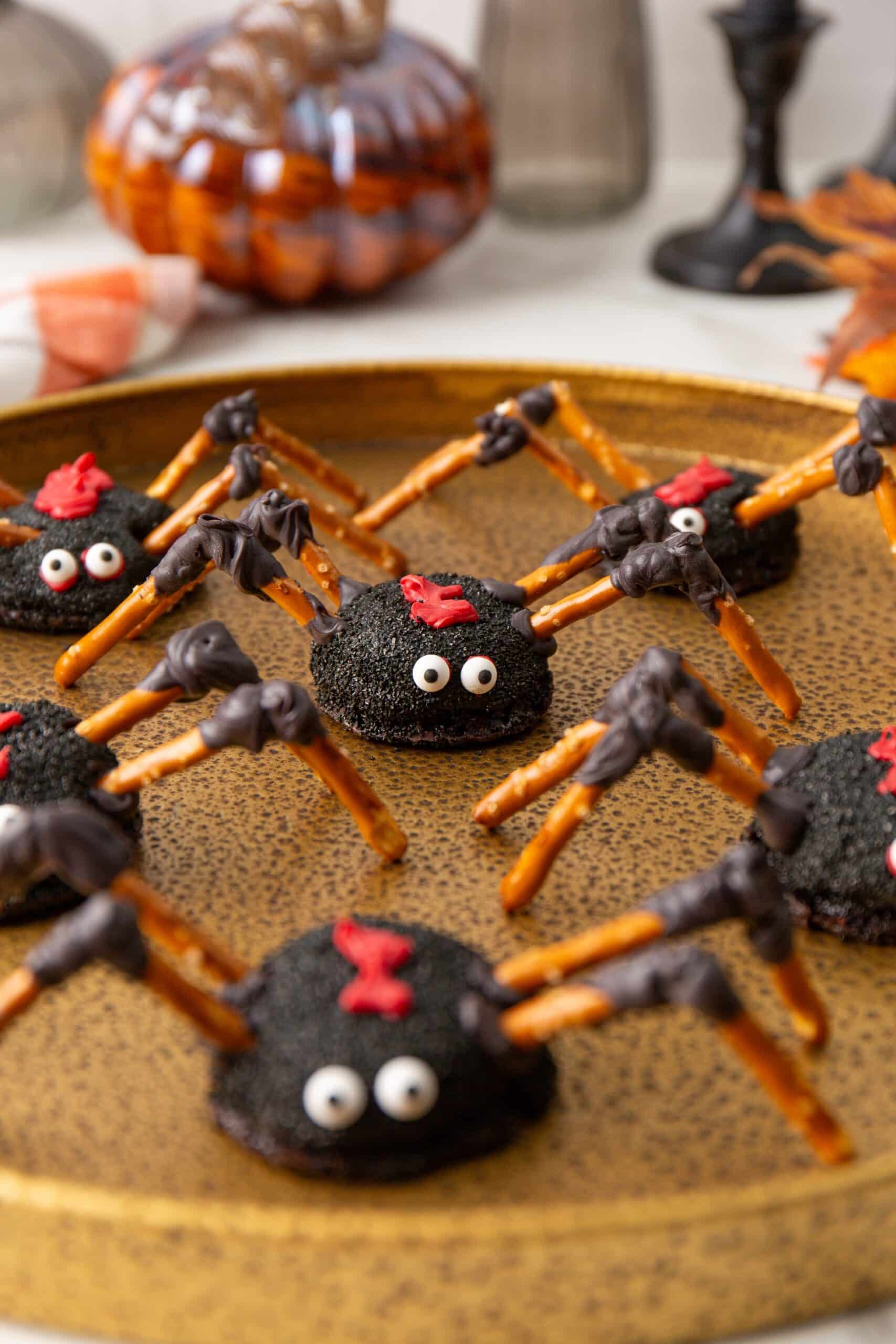 Halloween brownie bites: Black Widow Spider Brownie