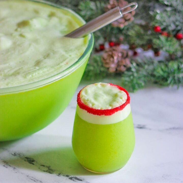 Grinch Punch recipe (non-alcoholic Grinch mocktail for Christmas)