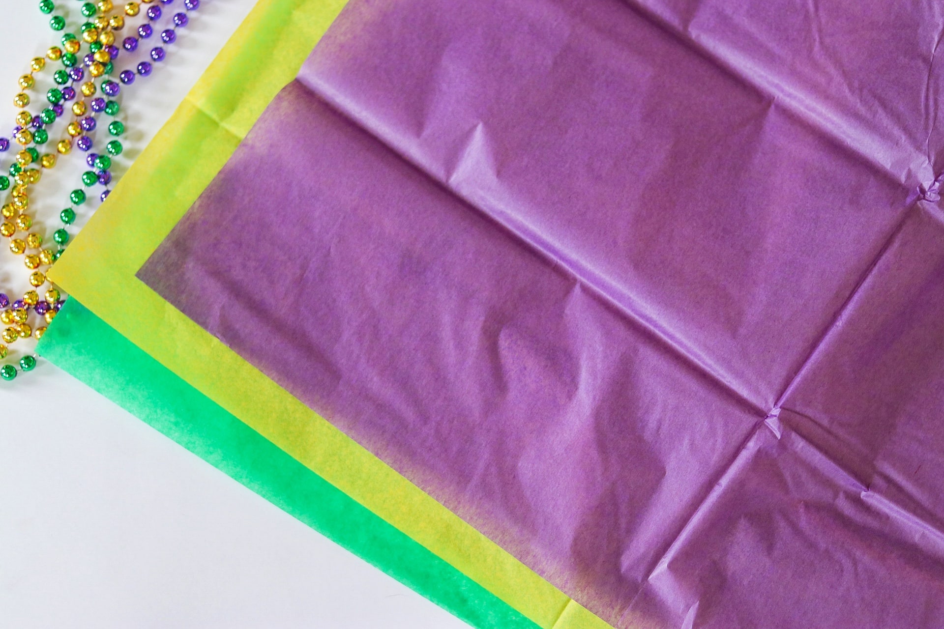 How to make tissue paper Mardi Gras garlands