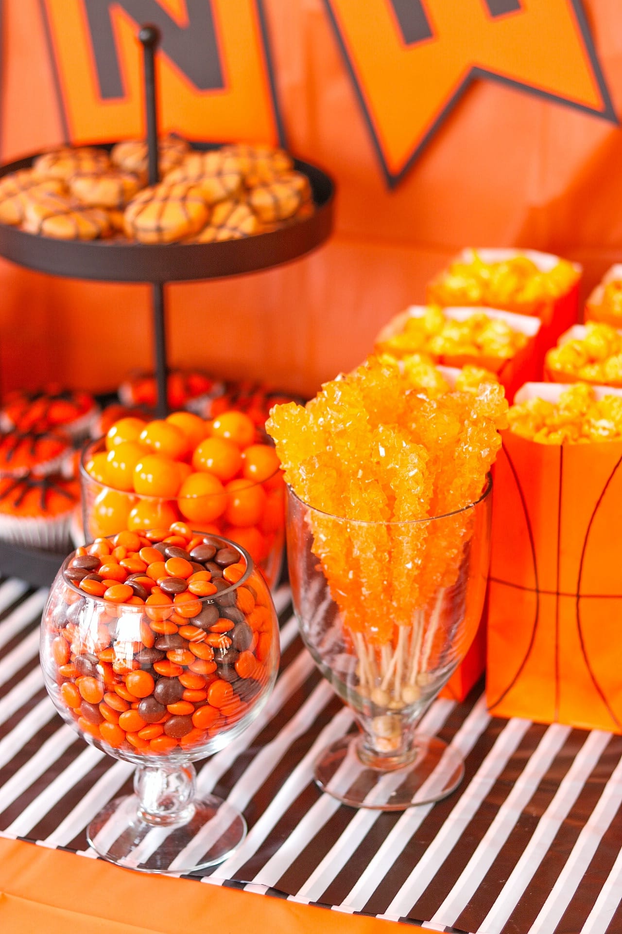 basketball dessert ideas: candy buffet