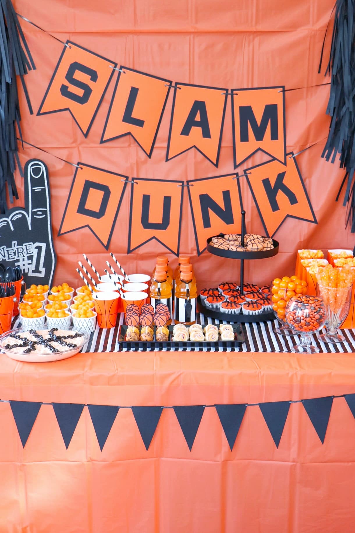 DIY basketball party decorations