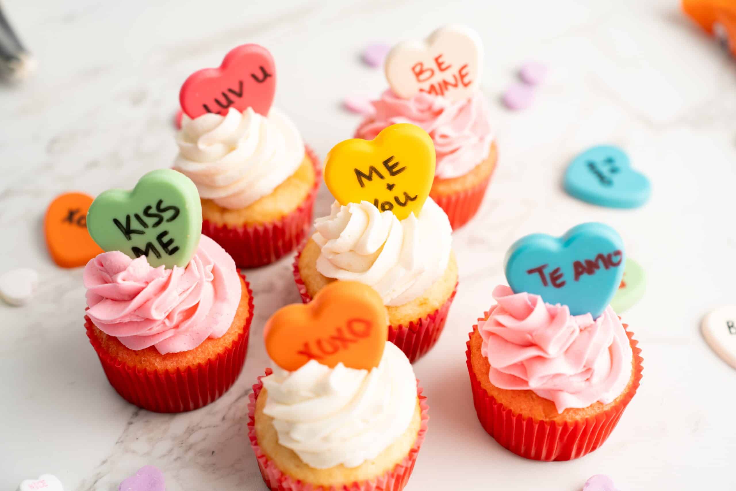 how to make conversation hearts cupcakes