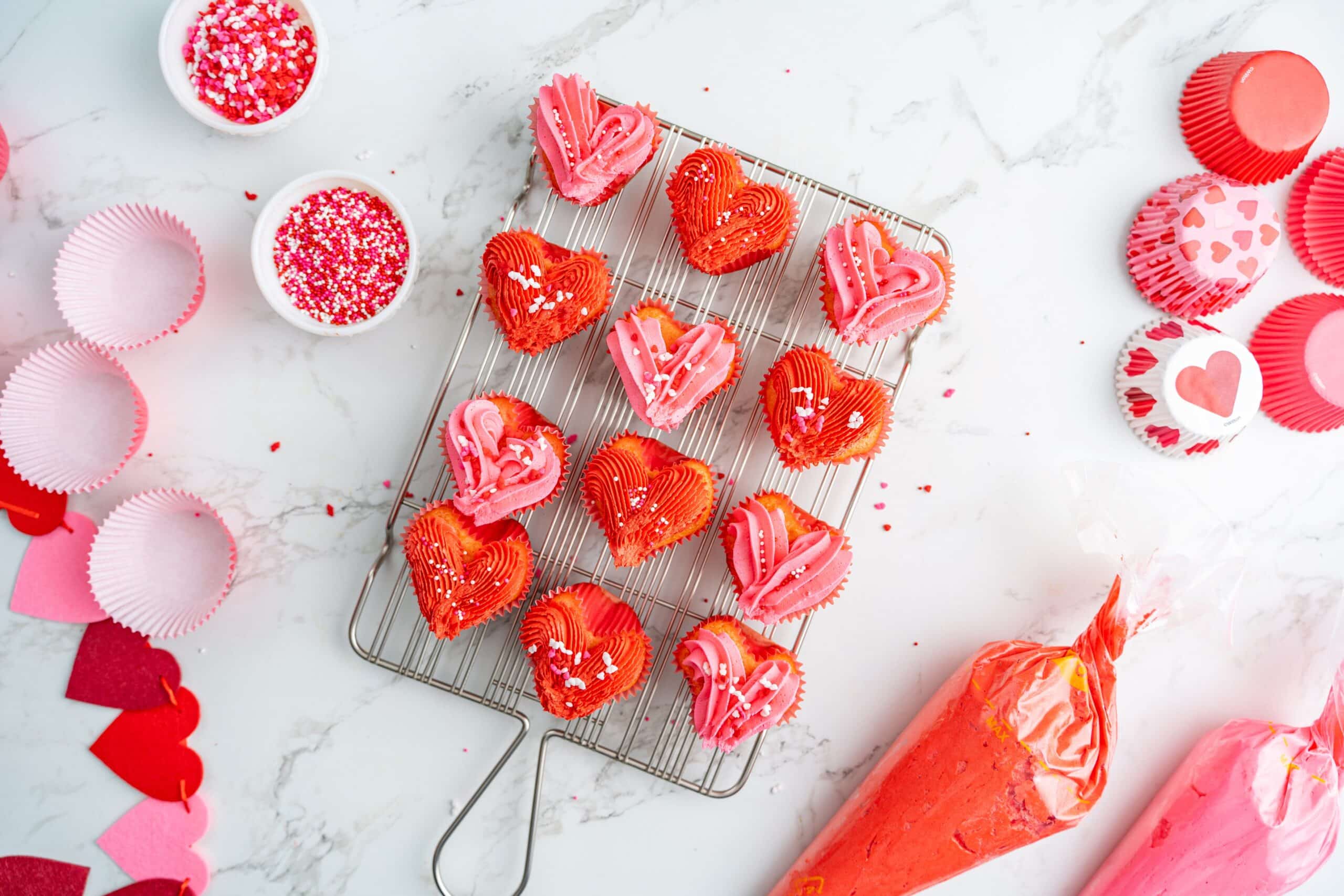 heart shaped cupcakes (easy Valentine's cupcakes)