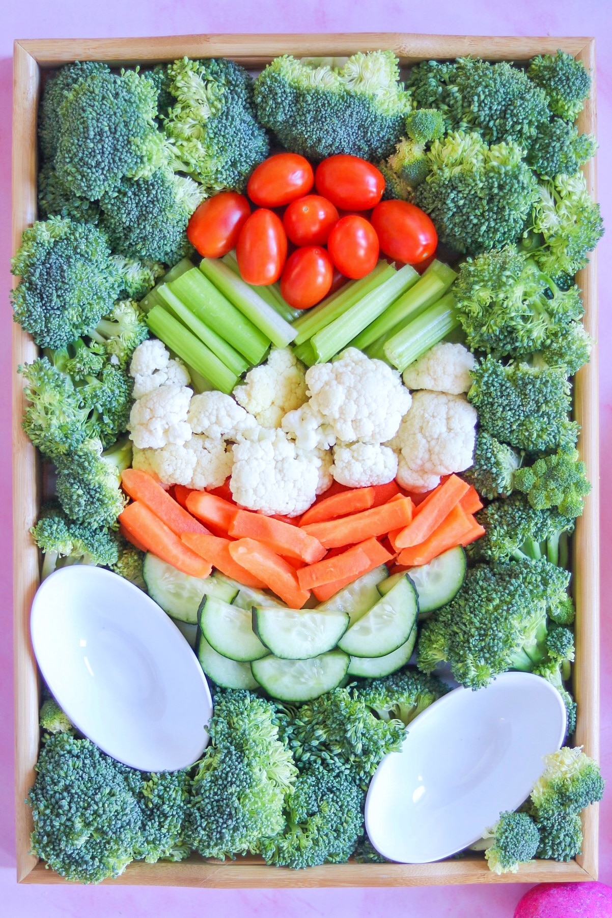 Easter veggie tray ideas: Easter vegetable platter