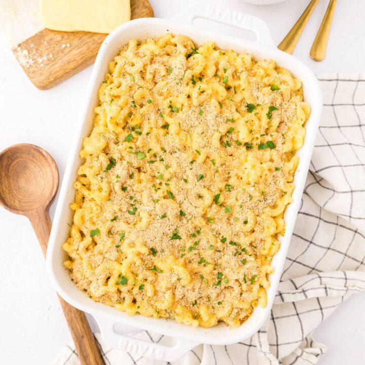 Smoked Gouda Mac and Cheese (easy baked macaroni and cheese with Gouda)