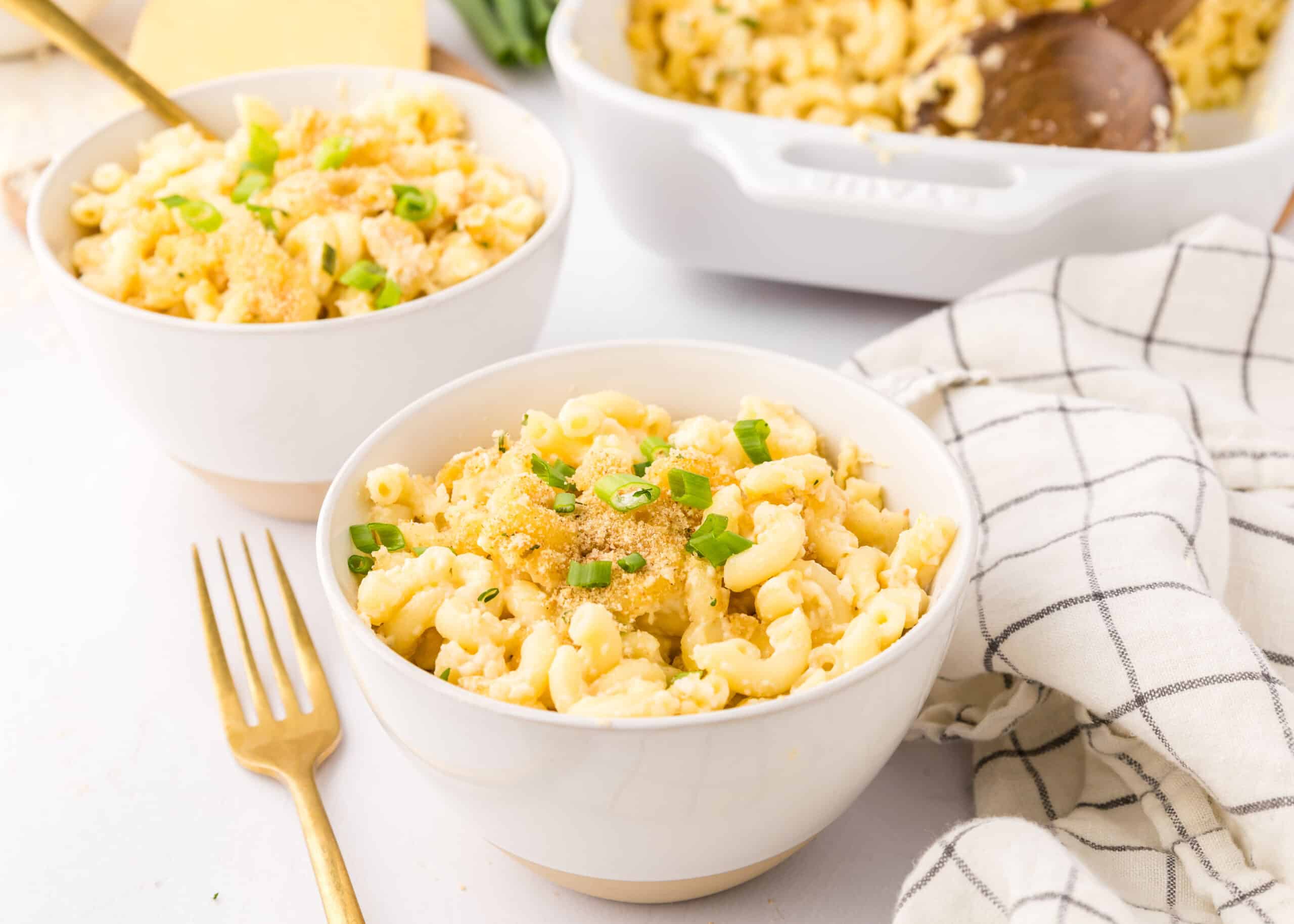 Smoked Gouda Mac and Cheese - Fab Everyday