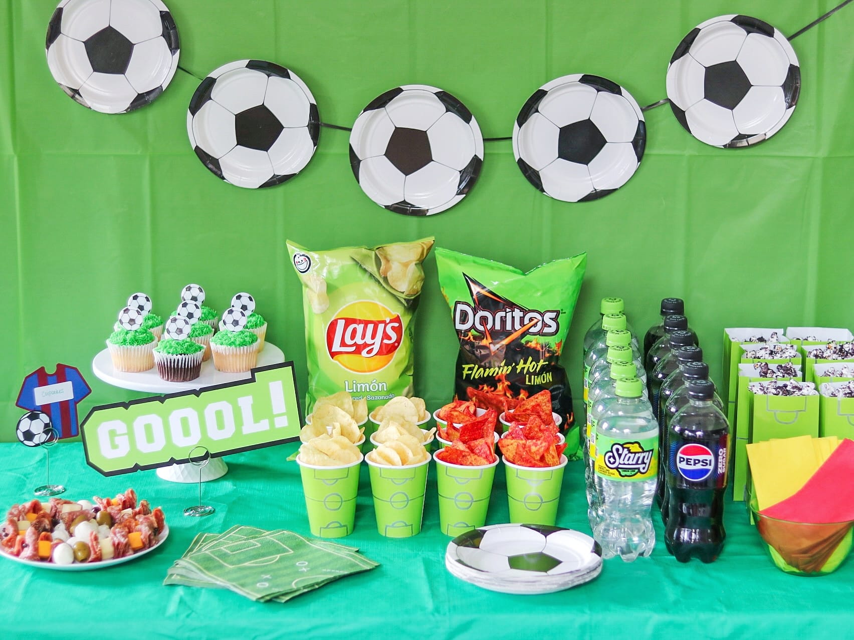 homemade soccer party decorations