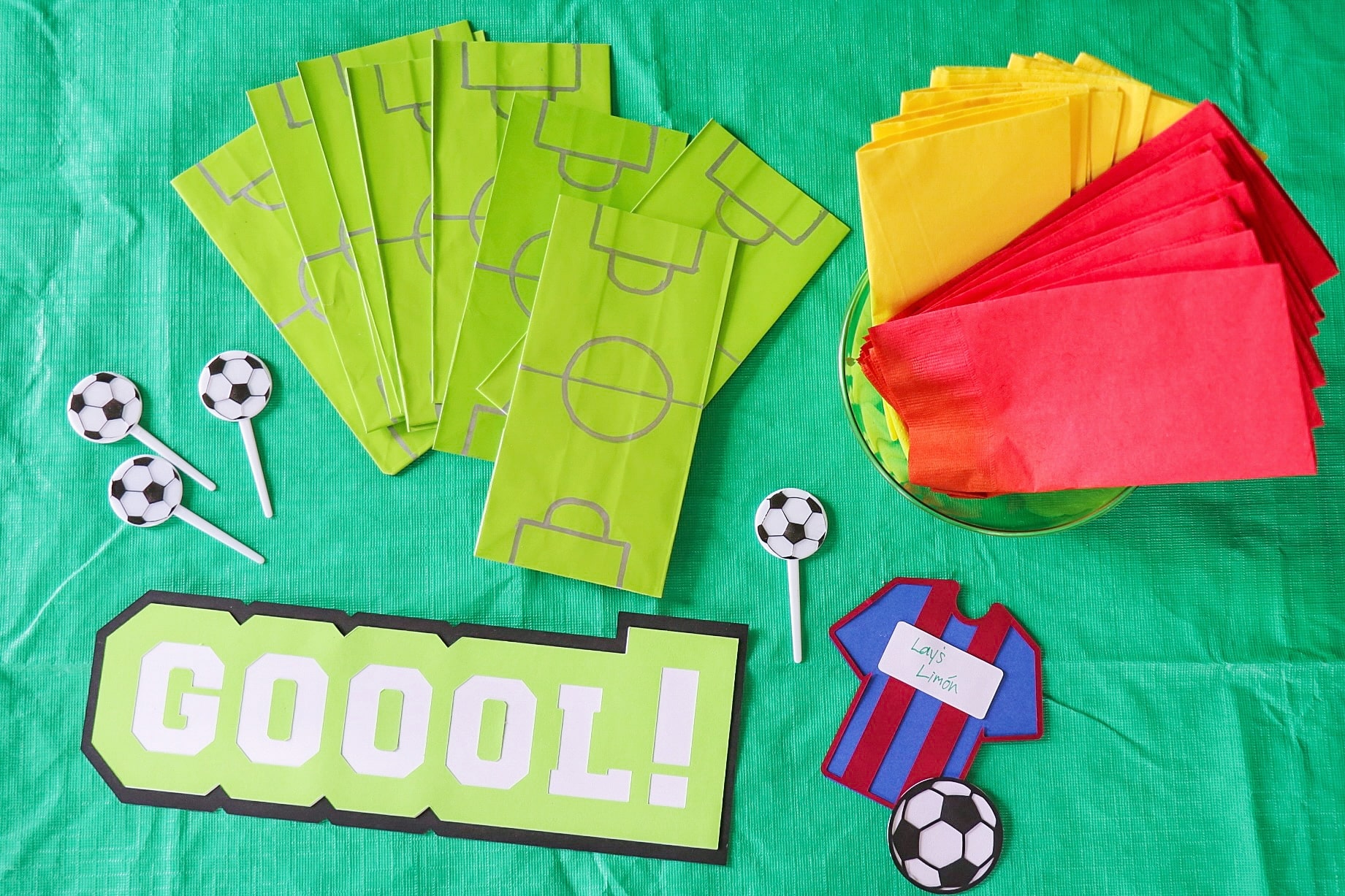 homemade soccer party decorations