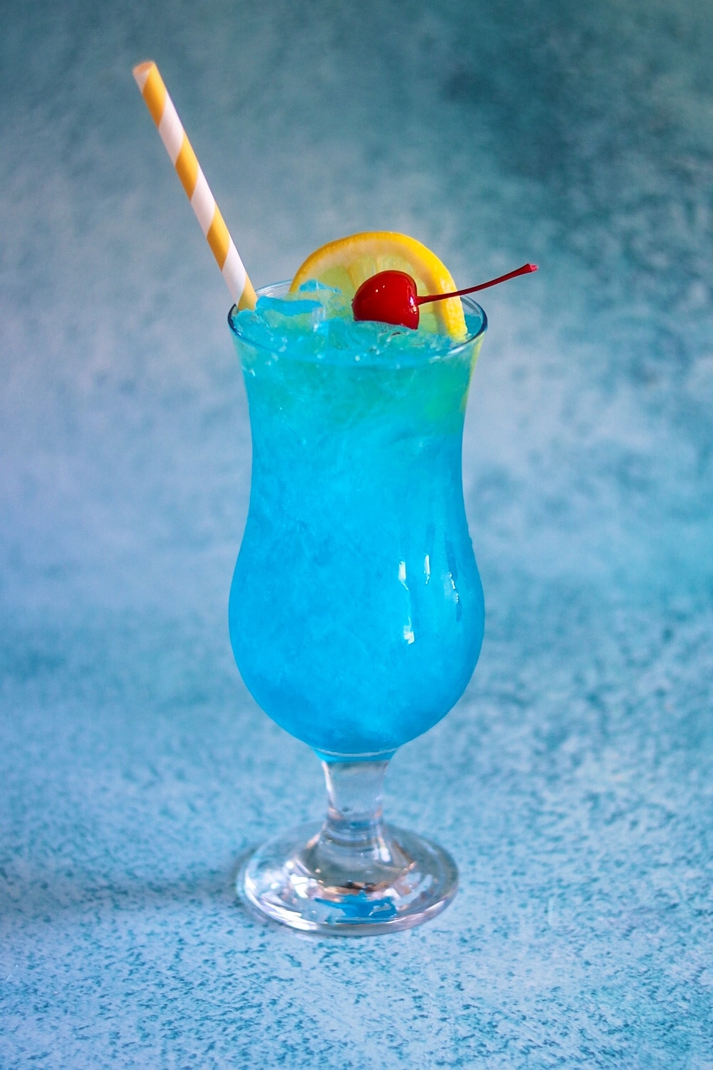 non alcoholic blue lagoon drink
