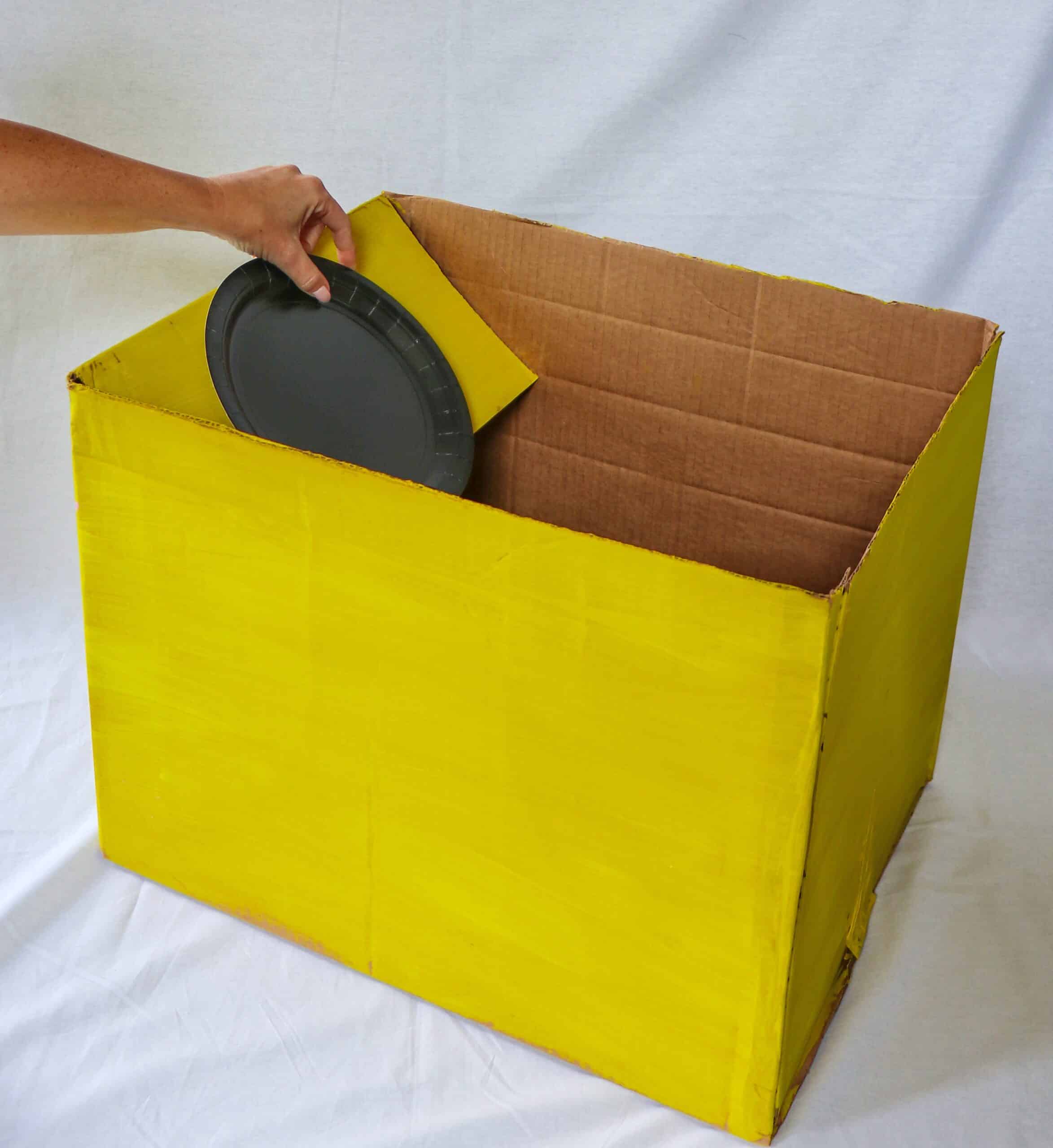 drive in movie party ideas: DIY cardboard box car