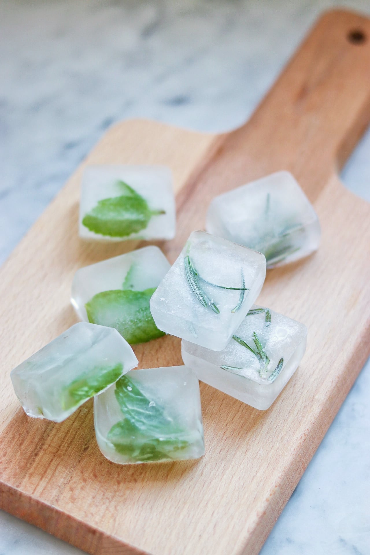 herb ice cubes for drinks (mint ice cubes and rosemary ice cubes)