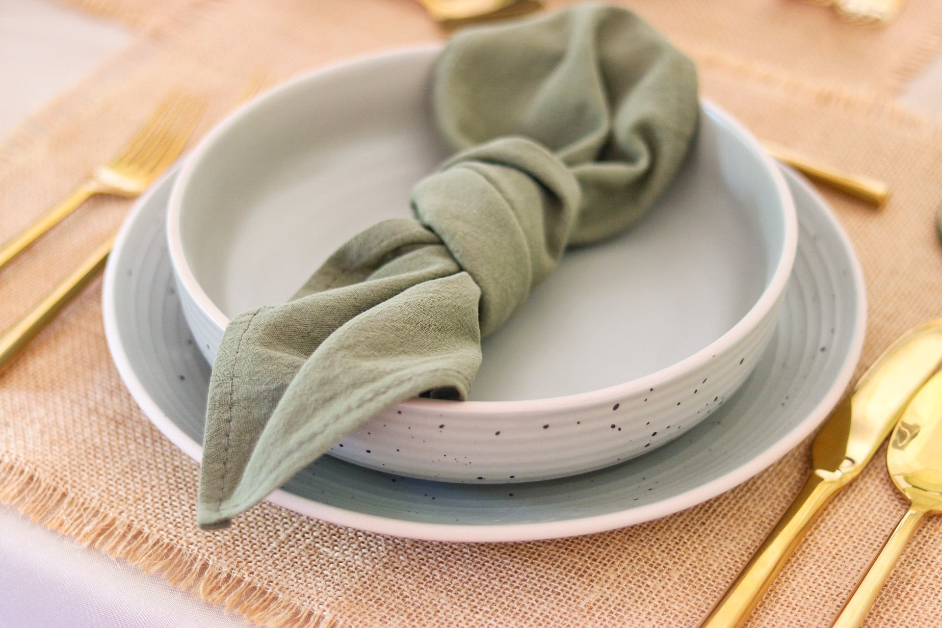 green tablescape ideas