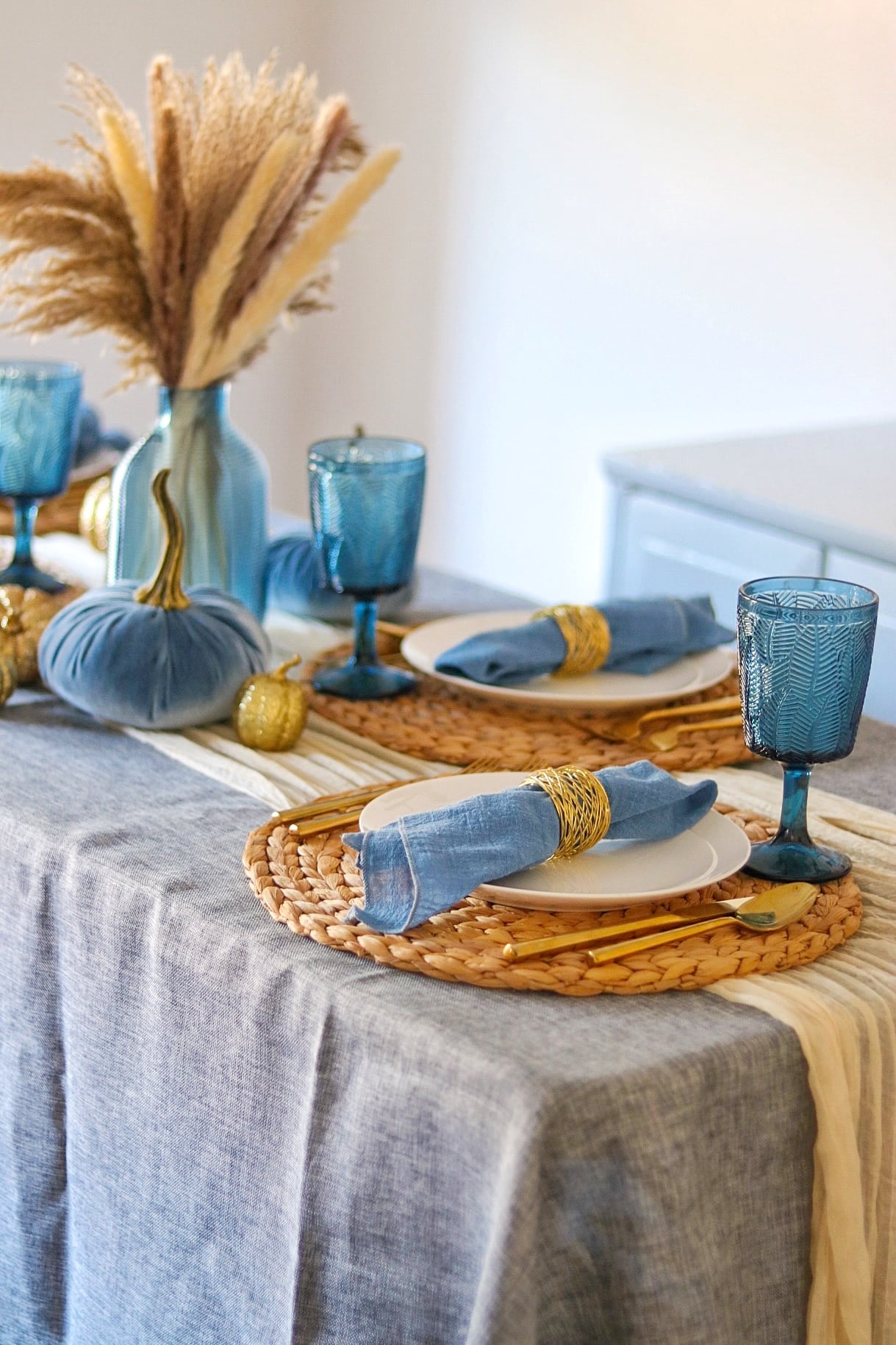blue fall table decor
