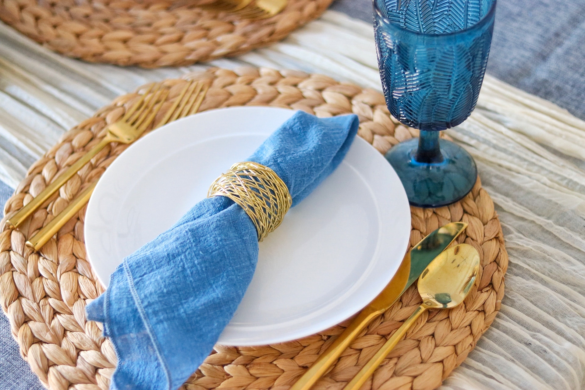 fall tablescapes: blue fall table decor