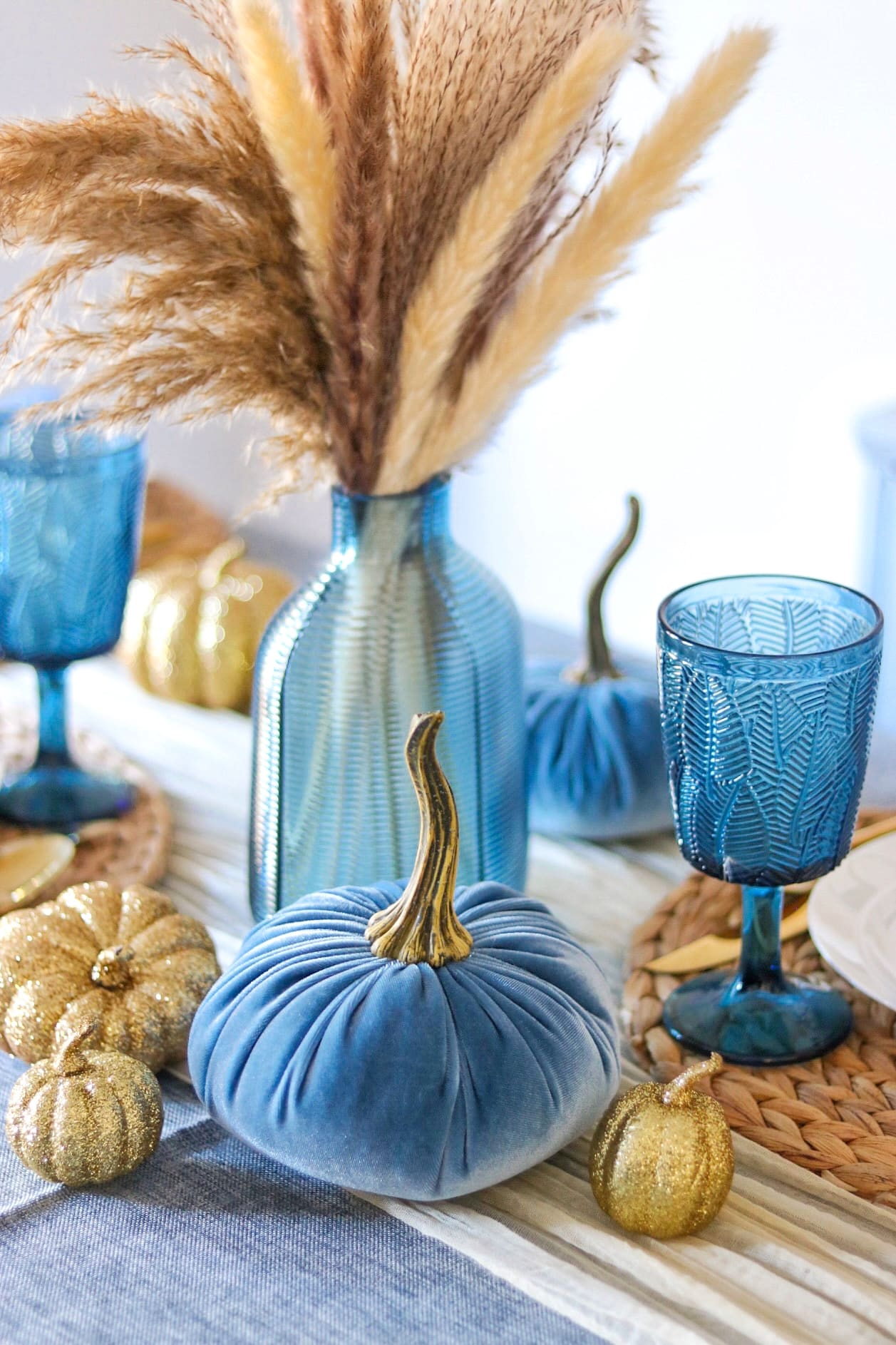 fall tablescape